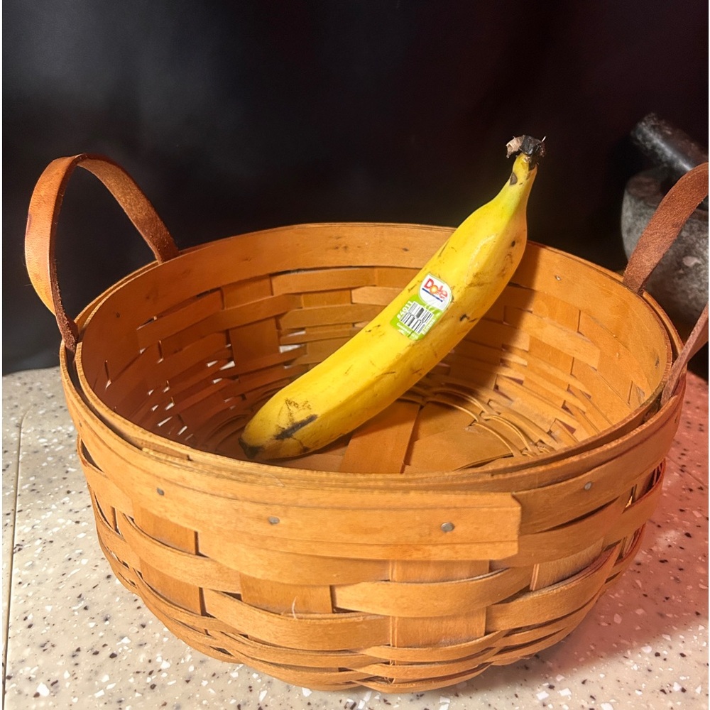 Longaberger round basket 9” leather handles